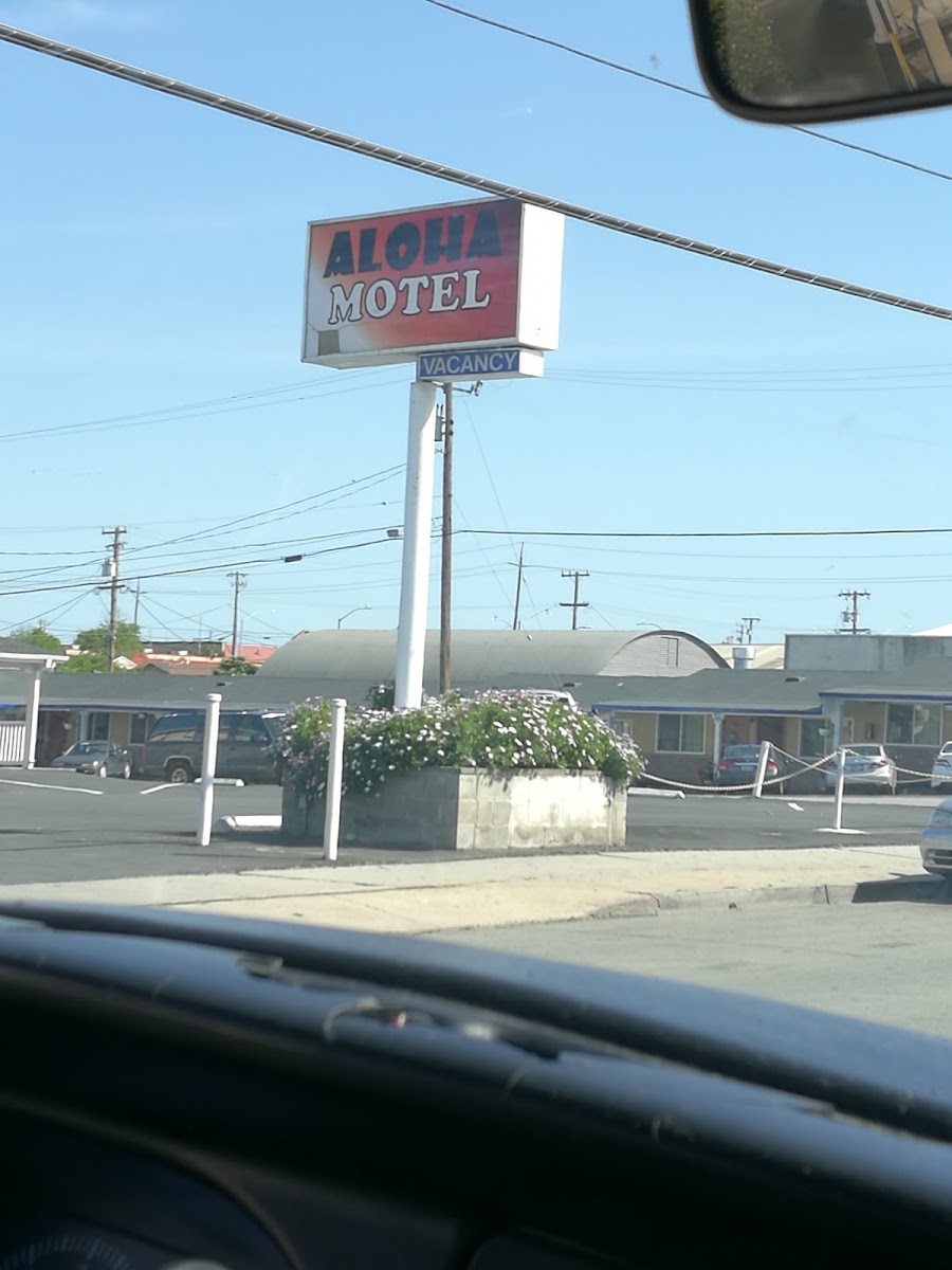 Aloha Inn